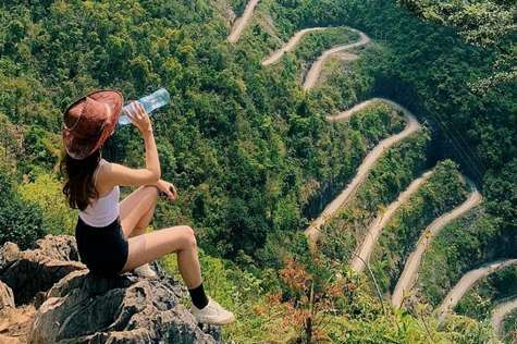 On the way, make a stop to relax before arriving at Ha Giang
