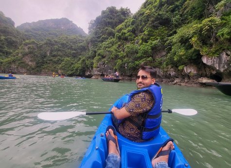 Kayaking at Dark and Light Cave in Halong Bay