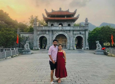 Indian couple in Hoa Lu Ninh Binh