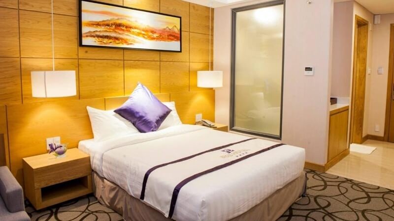 Iris Hotel