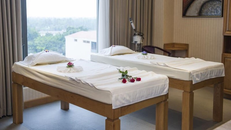 Iris Hotel