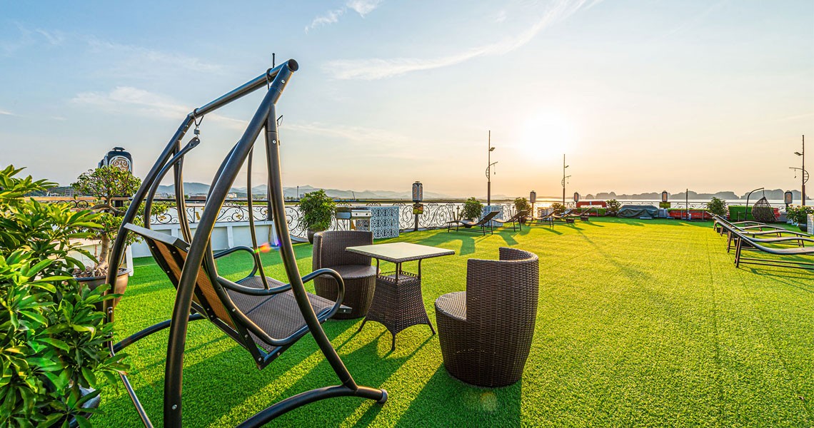 Dynasty Cruises