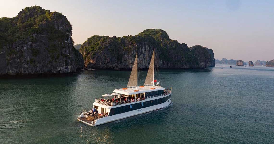 Jade Sails Cruise