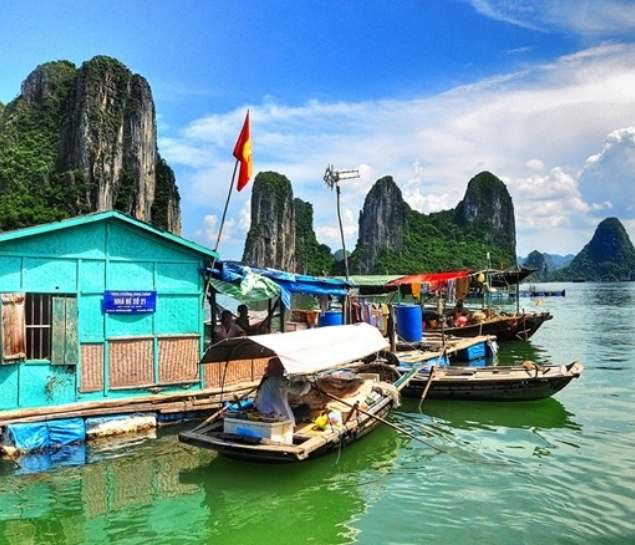 5 Days Vietnam & Cambodia: Hanoi - Halong Bay - Siem Reap