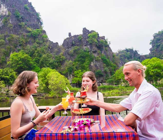 Hoa Lu Tam Coc Day Trip