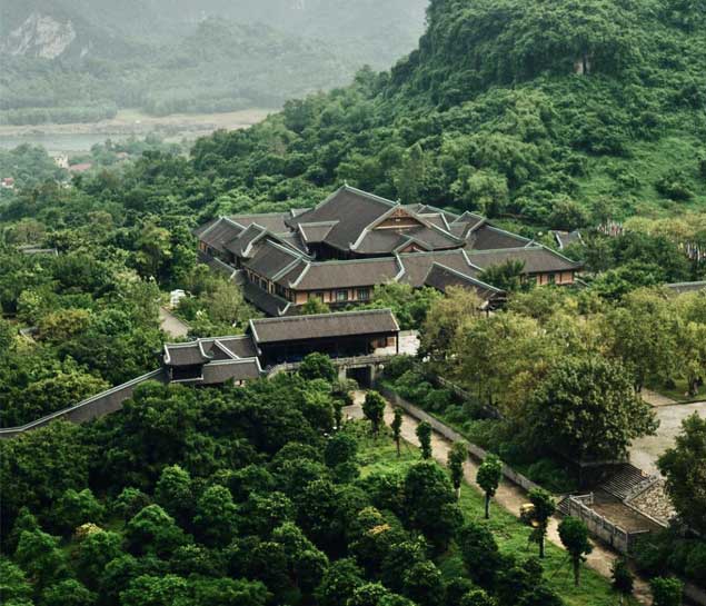 Bai Dinh - Trang An - Mua Cave Full Day Tour